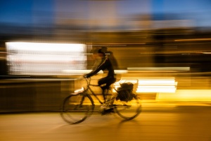 Fahrradfahrer an der Weser